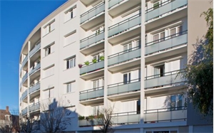 t3 à la location -   18100  VIERZON, surface 71 m2 location t3 - UBI482947544